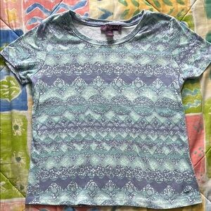 Gloria Vanderbilt Blue and Vintage Green Short Sleeve Tee